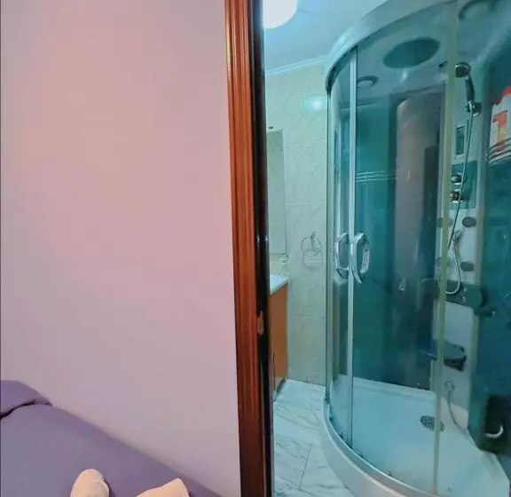 Majatalo Habitacion Privado Con Baño Privado En La Maresía