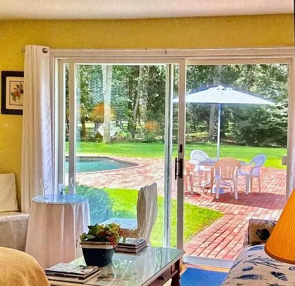 Majatalo Hamptons Private Guest Cottage