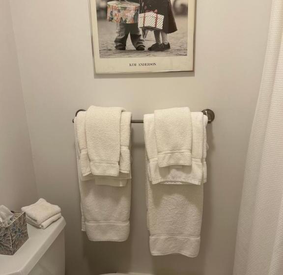 ペンション Hamptons Private Guest Cottage