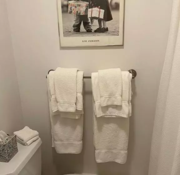 Majatalo Hamptons Private Guest Cottage