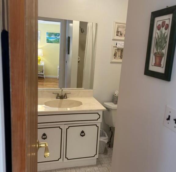 ペンション Hamptons Private Guest Cottage