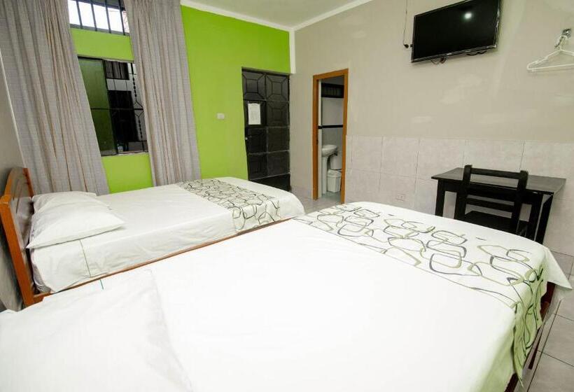 پانسیون Hostal Los Helechos Tarapoto