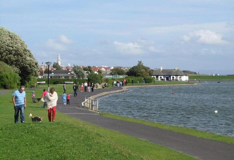 بنسيون White House