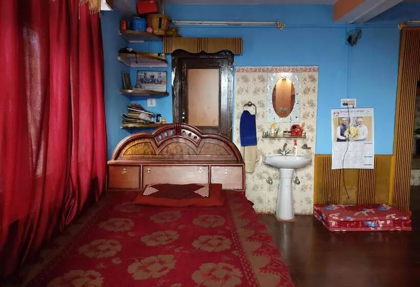 ベッドアンドブレックファースト Satkar Homestay & Camping Service