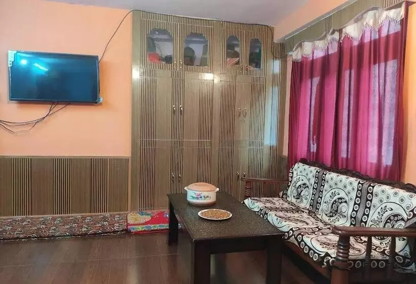ベッドアンドブレックファースト Satkar Homestay & Camping Service