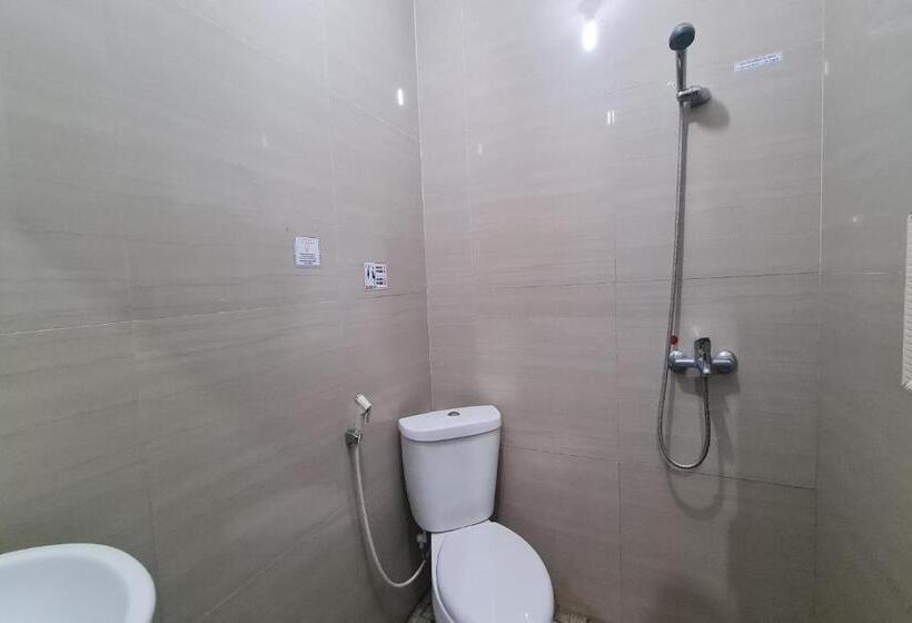 Capital O 93250 Hotel Tirta Kencana 2 Baturaden