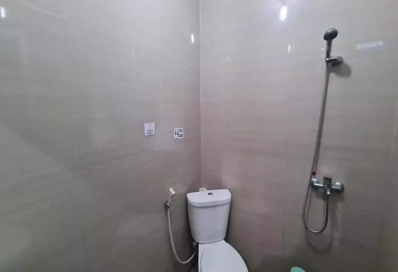 Capital O 93250 Hotel Tirta Kencana 2 Baturaden