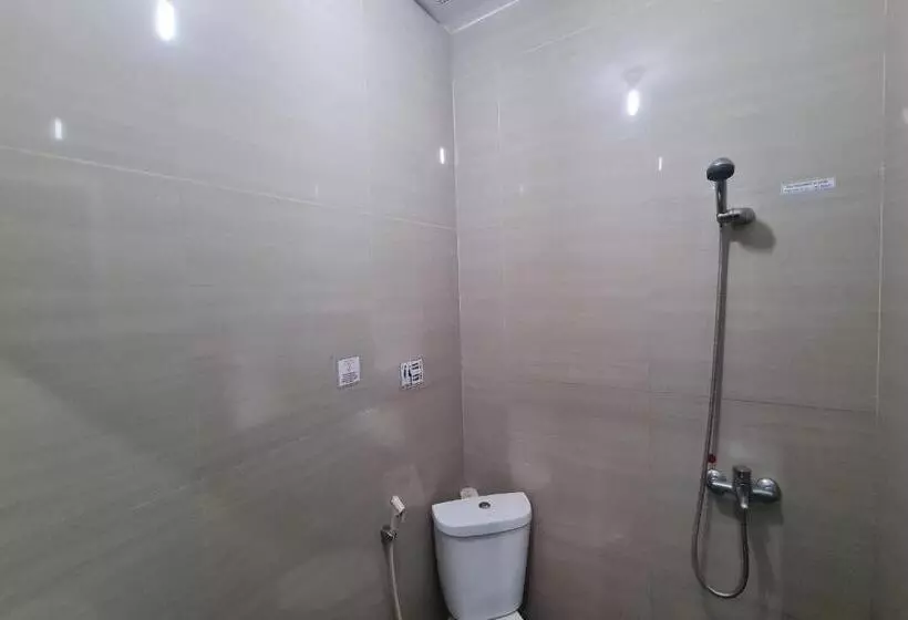 Capital O 93250 Hotel Tirta Kencana 2 Baturaden