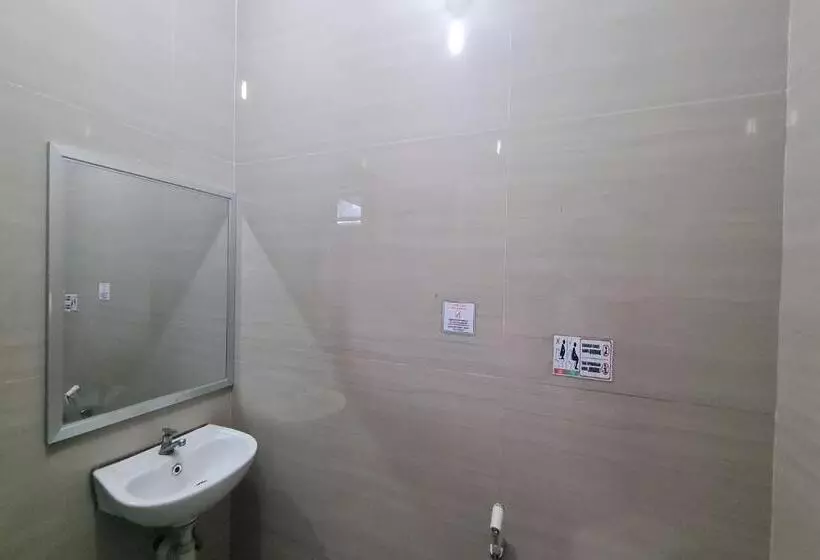 Capital O 93250 Hotel Tirta Kencana 2 Baturaden