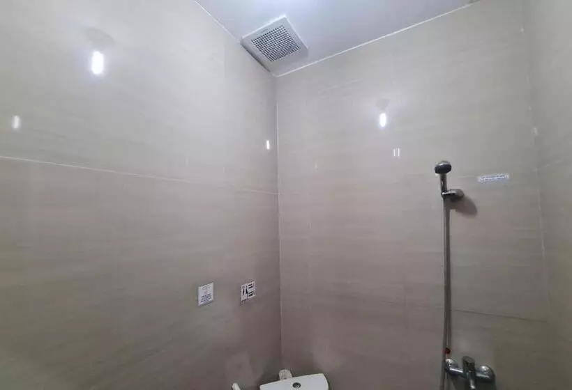 Capital O 93250 Hotel Tirta Kencana 2 Baturaden