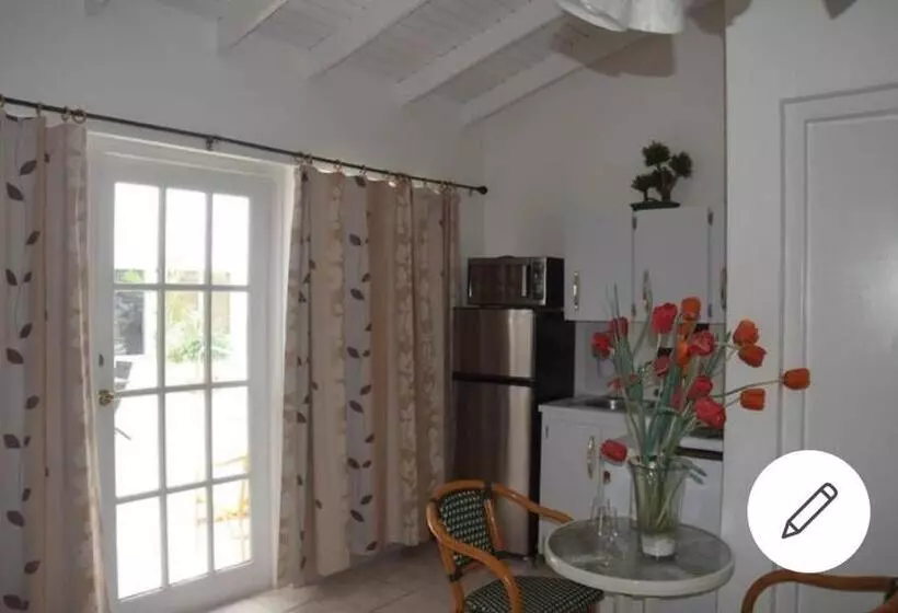 First Day Hotel On Aruba!