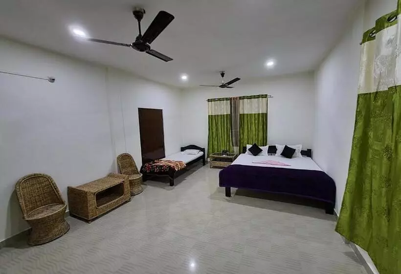 ホテル Akashdeep Bhavan Khaziranga National Park