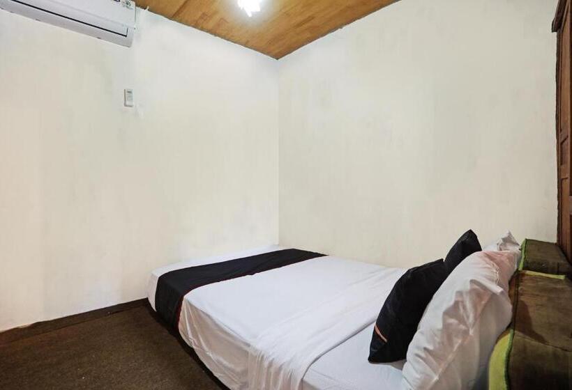 Hotel Lembah Mbalong Resort Mitra Reddoorz Near Exit Tol Singosari