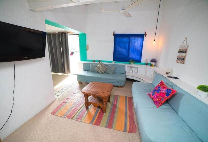 هتل Los Patios Loft Suites