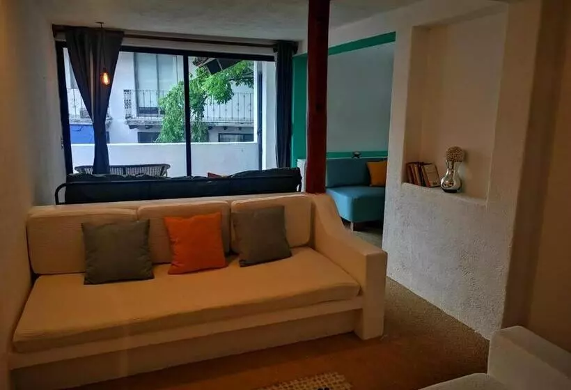 Hotelli Los Patios Loft Suites