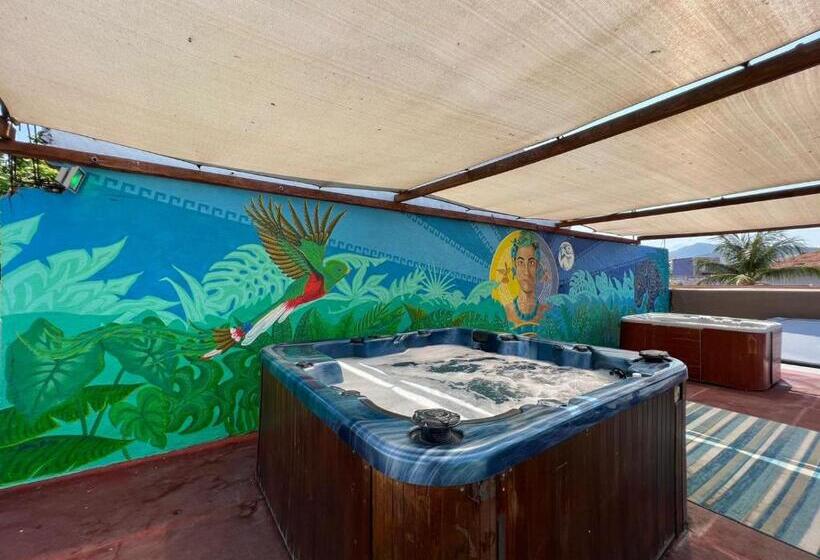 هتل Los Patios Loft Suites