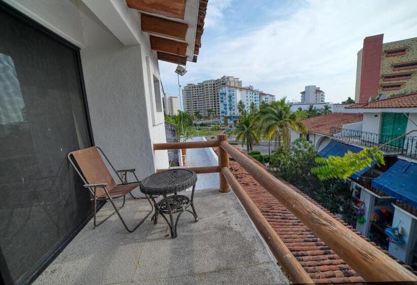 هتل Los Patios Loft Suites