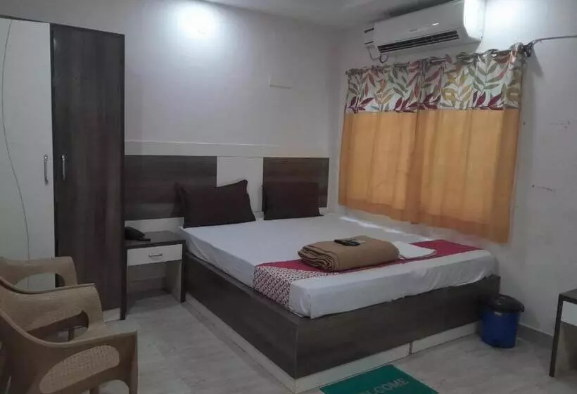 ホテル Nimalan Residency