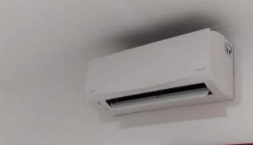 בית מלון כפרי Oyo 93286 Yellow House Syariah