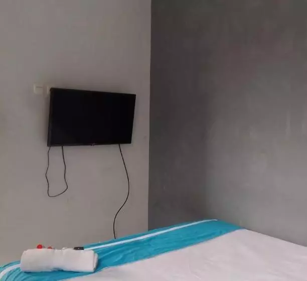 Hotelli Oyo 93286 Yellow House Syariah