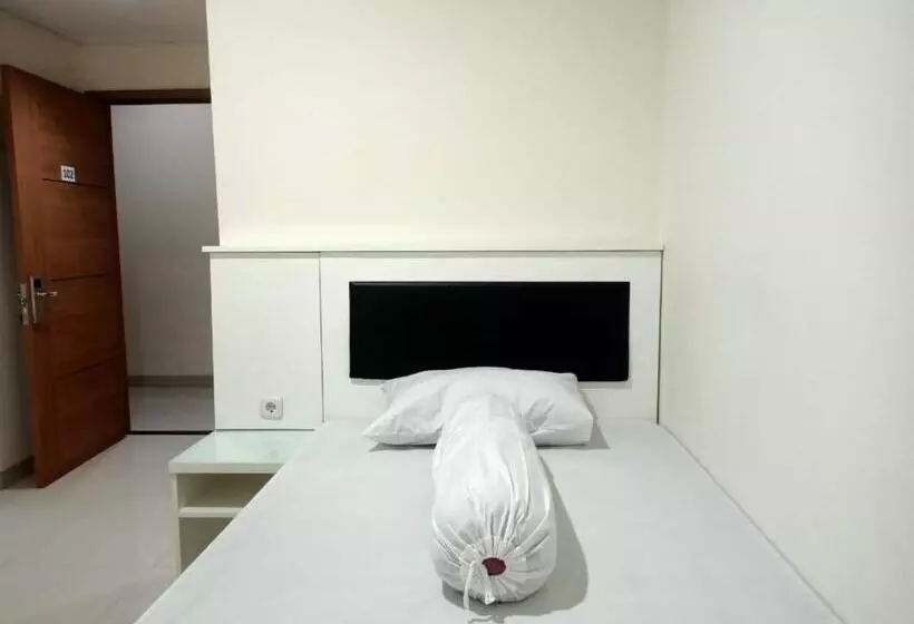 Hotelli Oyo 93303 Lourdes Blessing Hill