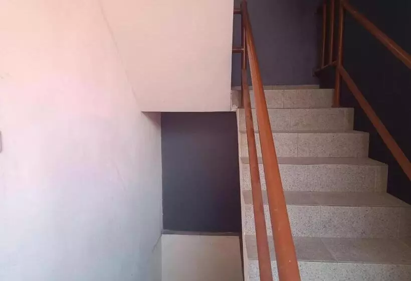 Hotelli Oyo 93303 Lourdes Blessing Hill