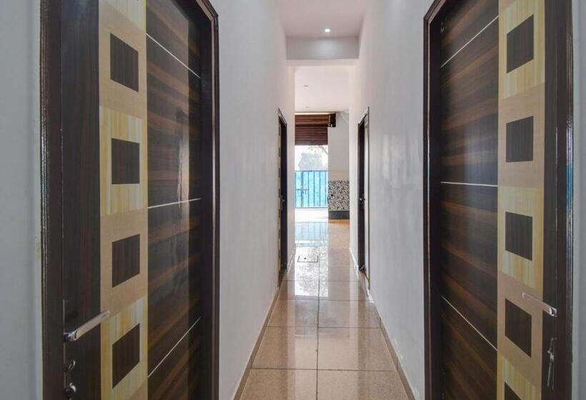 酒店 Oyo Star Light