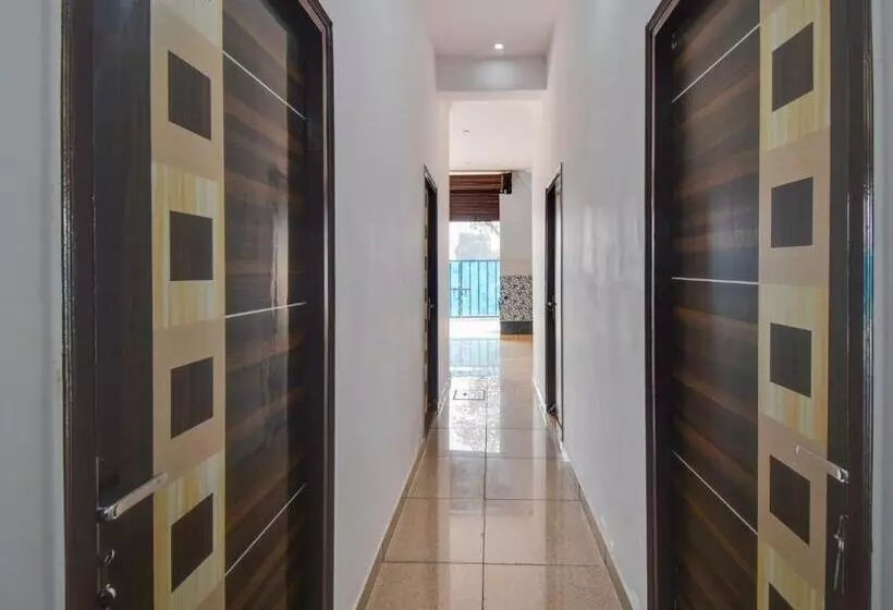 Hotelli Oyo Star Light
