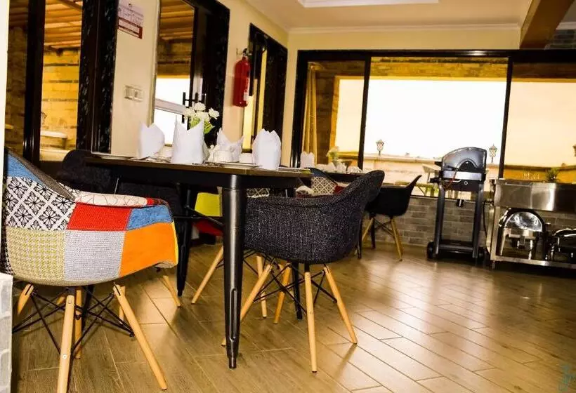 هتل Tj S Boutique