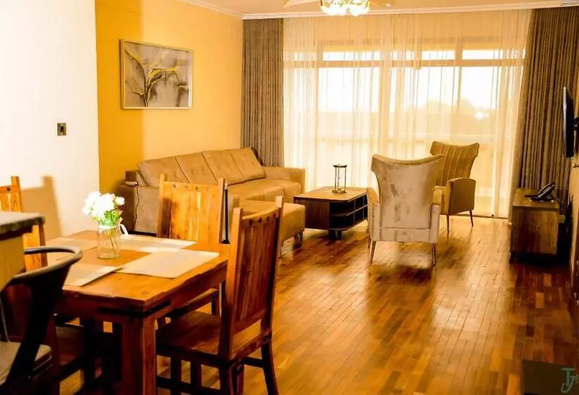 هتل Tj S Boutique