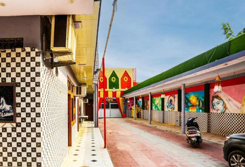 Oyo Flagship Mamta Hotel And Marriage Lawn