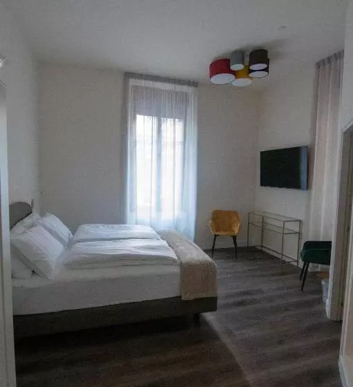 پانسیون Palazzo Lachman Rooms