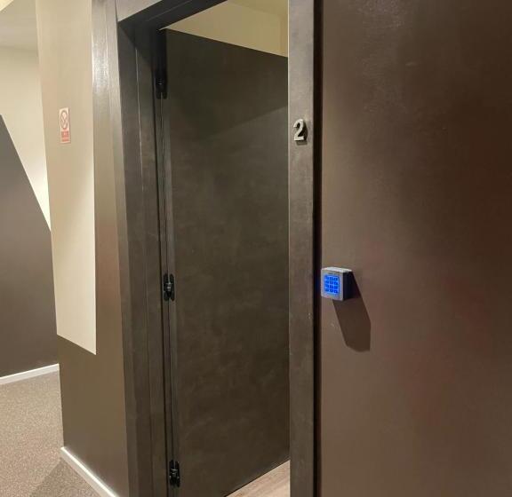 פנסיון Palazzo Lachman Rooms