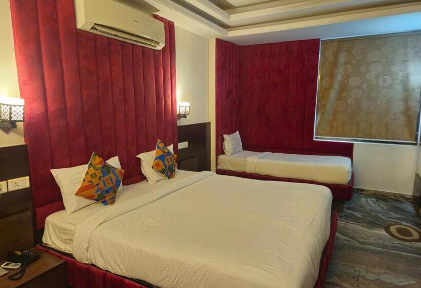 هتل Sahibs Corporate Inn   Family & Corporate