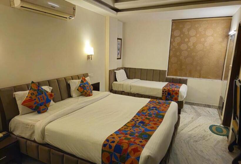 هتل Sahibs Corporate Inn   Family & Corporate