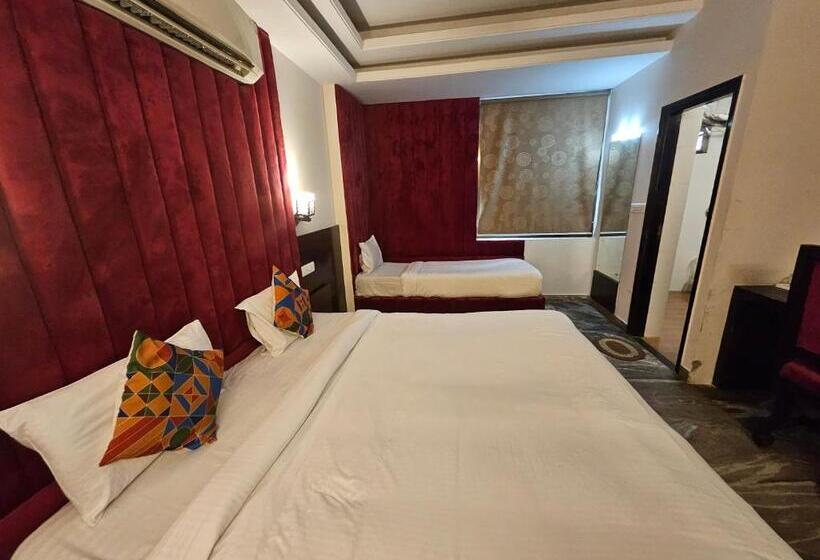 هتل Sahibs Corporate Inn   Family & Corporate