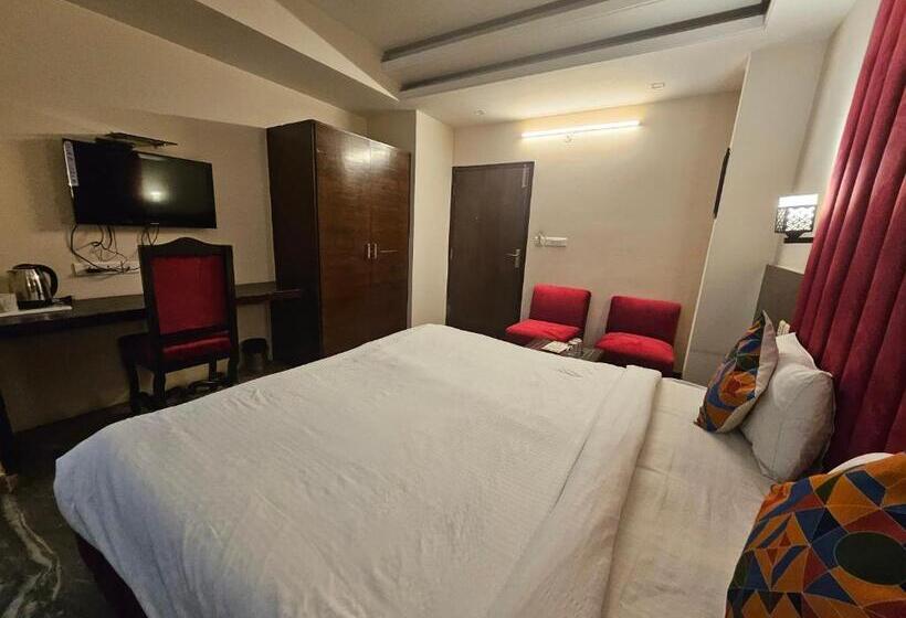 هتل Sahibs Corporate Inn   Family & Corporate