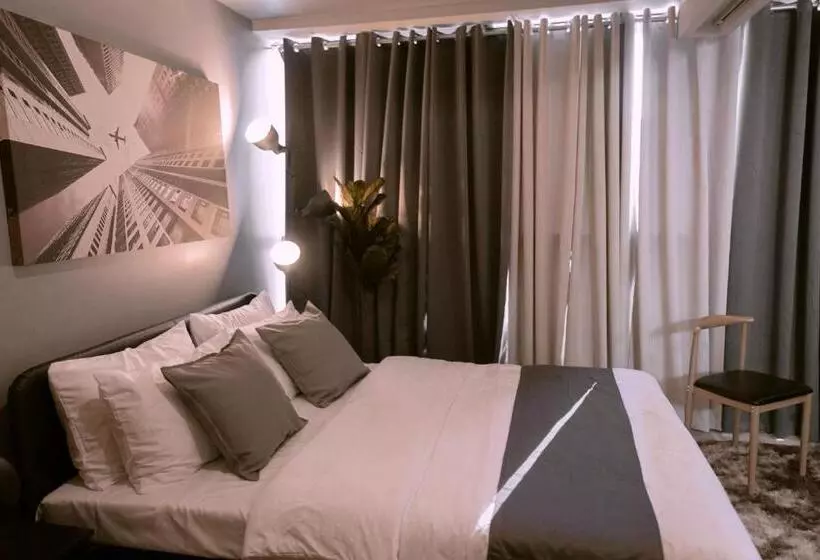 Uptown Parksuites 1br With Wi Fi, Free Netflix, Washer & Pool View