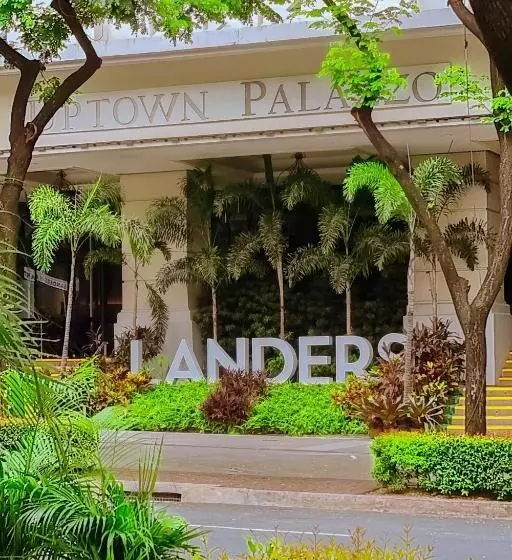 Uptown Parksuites 1br With Wi Fi, Free Netflix, Washer & Pool View