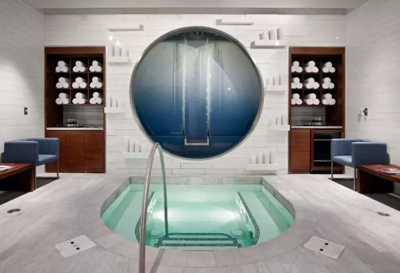 Vdara Hotel Premium Studio Suite  Free Valet Parking
