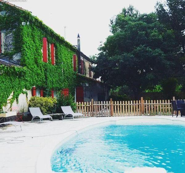 مبيت وإفطار Chambres D Hôtes Et Cuisine Commune, Domaine Les Peupliers, Lagnes