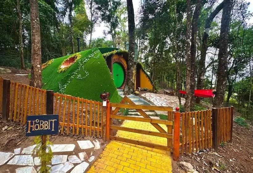 Aamiaismajoitus (B&B) Toca Do Precioso Vila Mágica