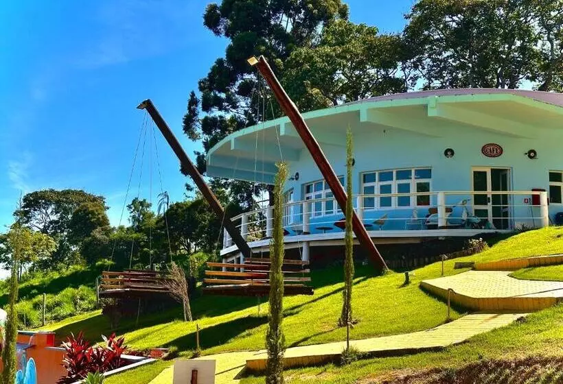 Aamiaismajoitus (B&B) Toca Do Precioso Vila Mágica
