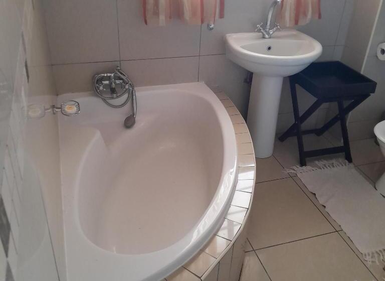 Bed and Breakfast Zanami Lodge