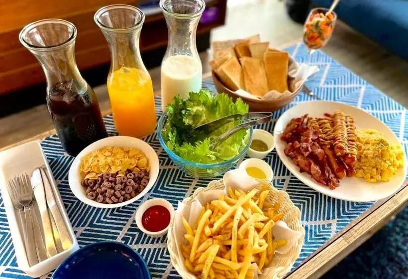 Breaky Hotel   Vacation Stay 21165v