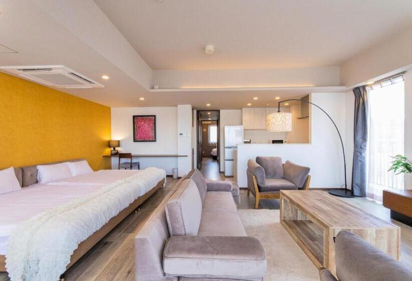 Breaky Hotel   Vacation Stay 21165v