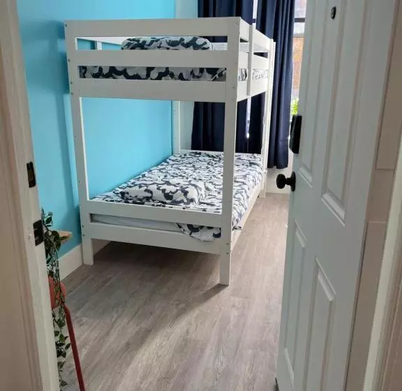 East Harlem Hostel