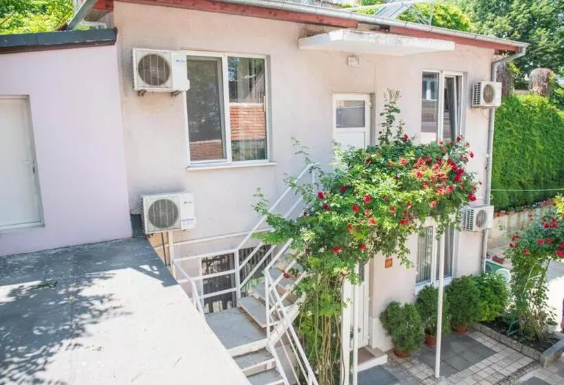 ホテル стаи за гости