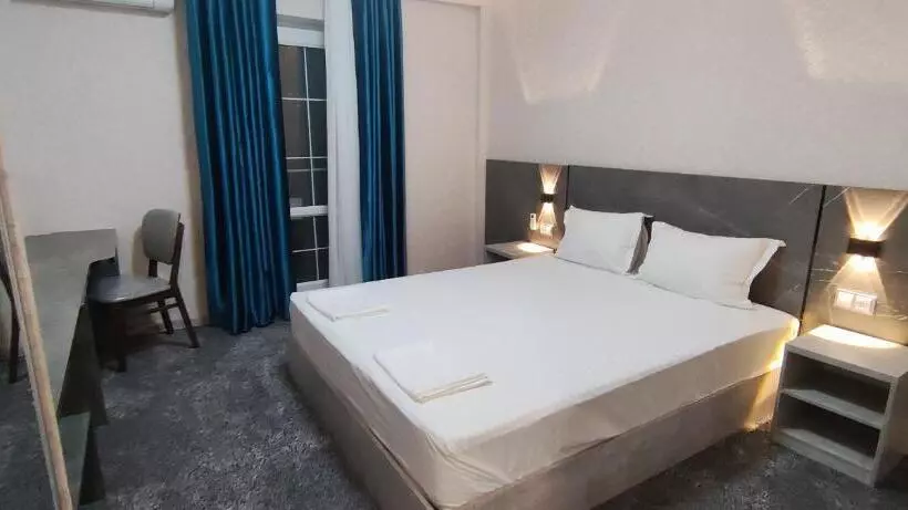 Hotel Boston