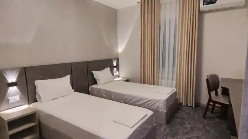 Hotel Boston